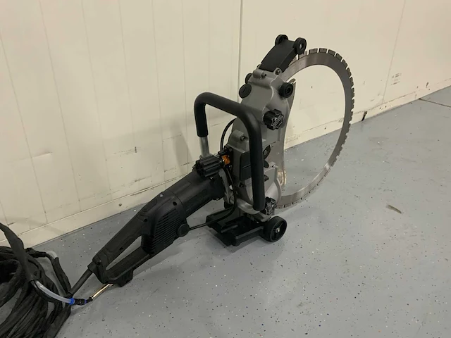 Uf equipment - 2025 - ac8500 - betonzaag - afbeelding 4 van  22