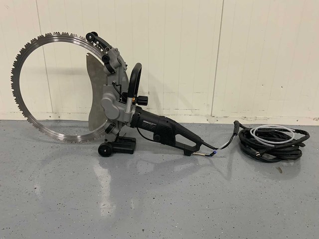 Uf equipment - 2025 - ac8600 - betonzaag - afbeelding 3 van  15