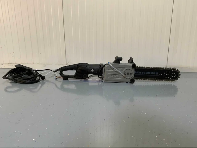 Uf equipment ac 839 betonzaag - afbeelding 15 van  17