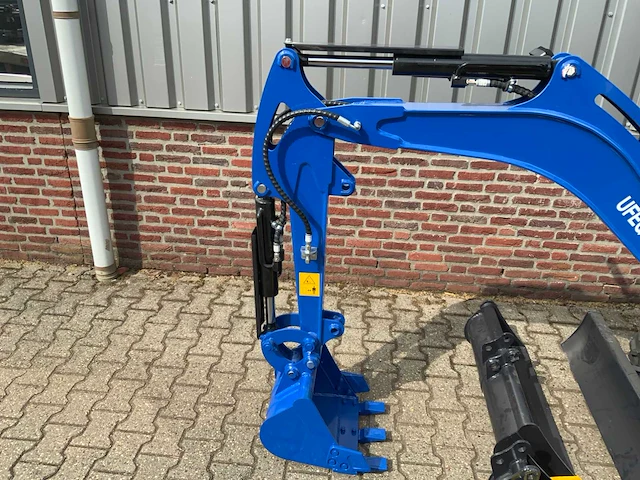 Uf equipment nm-18 rupsgraafmachine - afbeelding 3 van  14