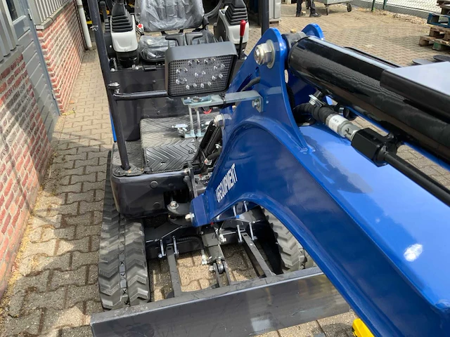Uf equipment nm-18 rupsgraafmachine - afbeelding 5 van  14