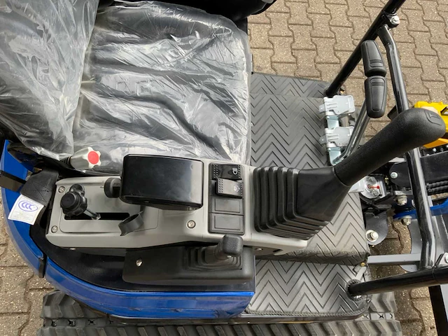 Uf equipment nm-18 rupsgraafmachine - afbeelding 11 van  14
