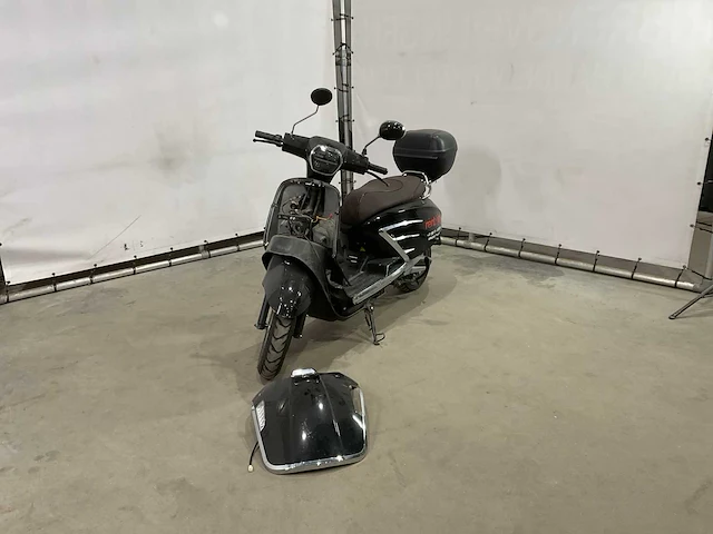 Ugbest - snorscooter - e-boy pickout - e-scooter - afbeelding 1 van  12