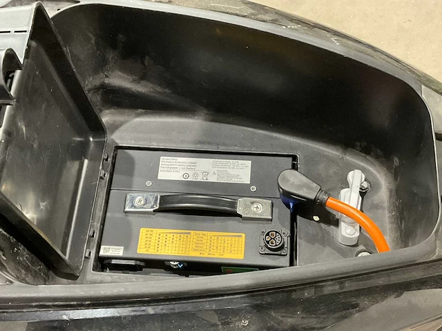 Ugbest - snorscooter - e-boy pickout - e-scooter - afbeelding 8 van  12