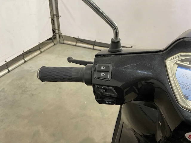 Ugbest - snorscooter - e-boy pickout - e-scooter - afbeelding 4 van  14