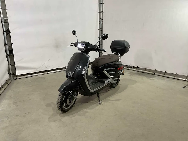 Ugbest - snorscooter - e-boy pickout - e-scooter - afbeelding 1 van  14