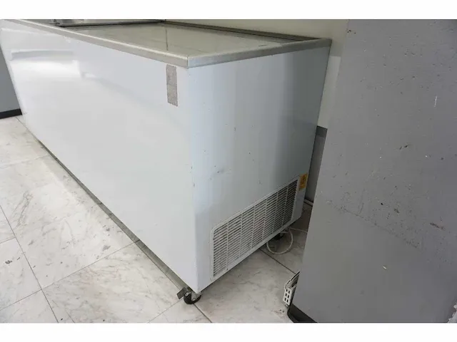 Ugur - udd 600 sc - vriezer - afbeelding 2 van  5