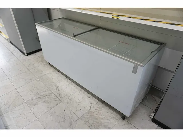 Ugur - udd 600 sc - vriezer - afbeelding 1 van  5