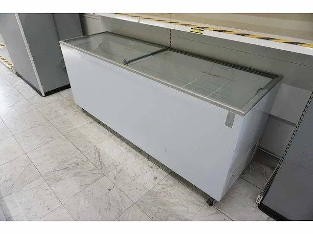 Ugur - udd 600 sc - vriezer - afbeelding 1 van  5