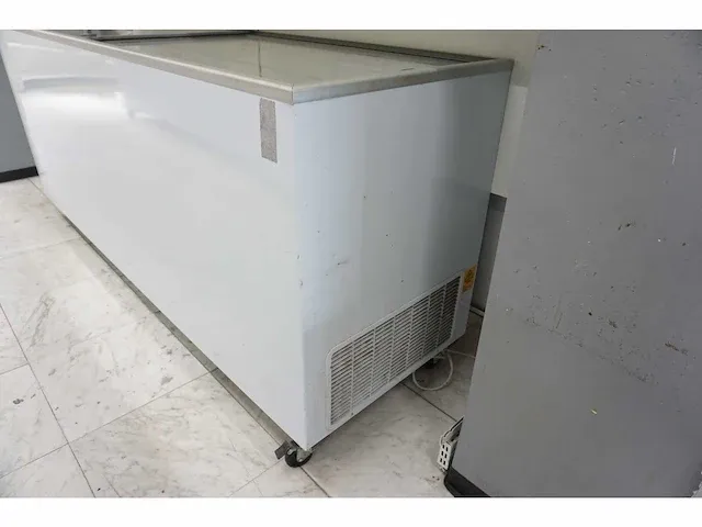Ugur - udd 600 sc - vriezer - afbeelding 2 van  5