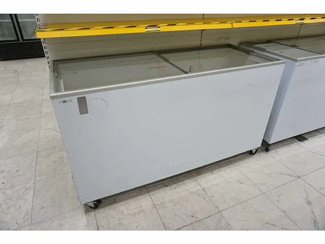Ugur - udd 600 sc - vriezer - afbeelding 1 van  5