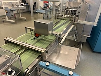 Uhlmann blister verpakkingsmachine - afbeelding 3 van  21
