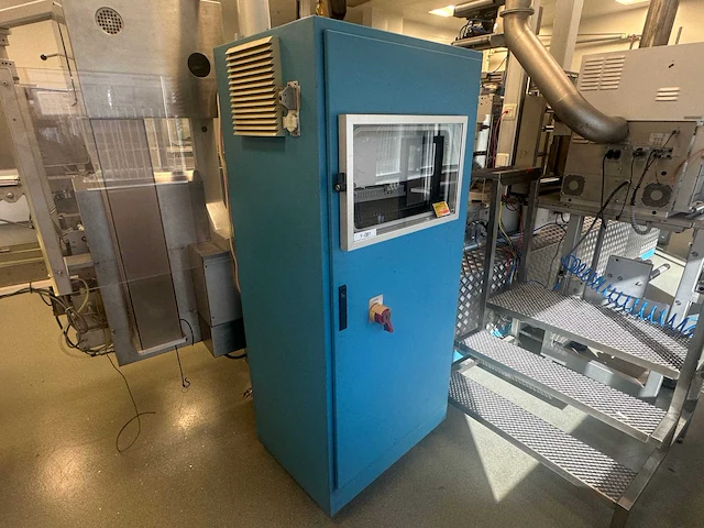 Uhlmann blister verpakkingsmachine - afbeelding 9 van  21
