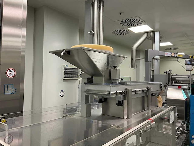 Uhlmann blister verpakkingsmachine - afbeelding 5 van  23