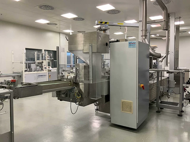 Uhlmann blister verpakkingsmachine - afbeelding 17 van  23