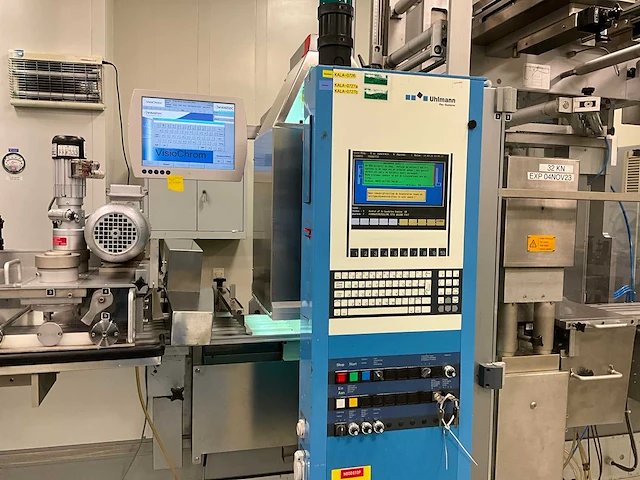 Uhlmann blister verpakkingsmachine - afbeelding 22 van  23