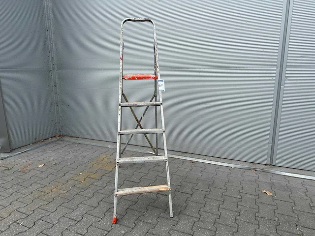Uitklapbare ladder - afbeelding 1 van  2