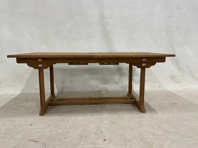 Uitschuifbare tuintafel 190 cm - afbeelding 2 van  5