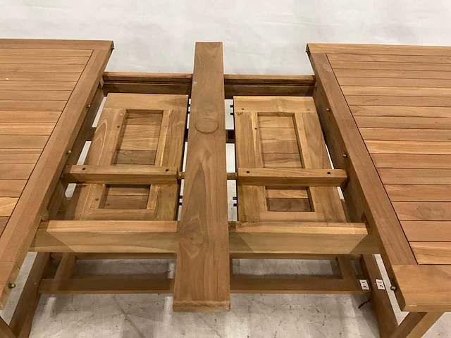 Uitschuifbare tuintafel 190 cm - afbeelding 4 van  5