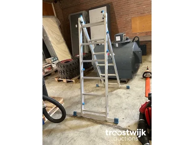 Uitzet trap - afbeelding 1 van  2