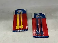 Ukkie pukkie oefen lepel set in blisterverpakking (432x) - afbeelding 1 van  1