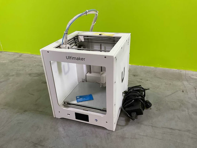 Ultimaker - 2 - 3d printing machine - 2022 - afbeelding 1 van  7