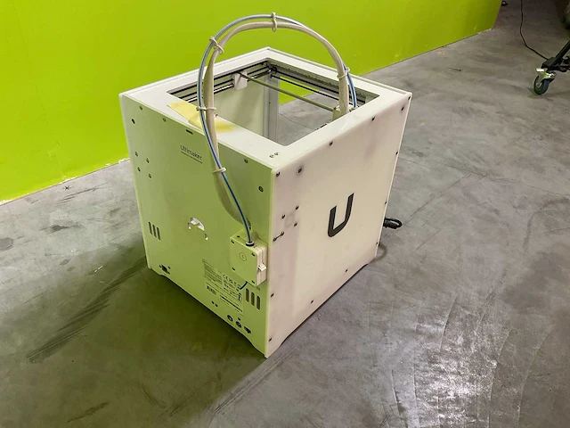 Ultimaker - 2 - 3d printing machine - 2022 - afbeelding 3 van  7