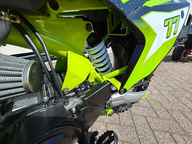 Ultra - 125cc - motorfiets groen - afbeelding 9 van  23