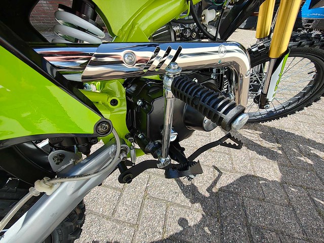 Ultra - 125cc - motorfiets groen - afbeelding 15 van  23