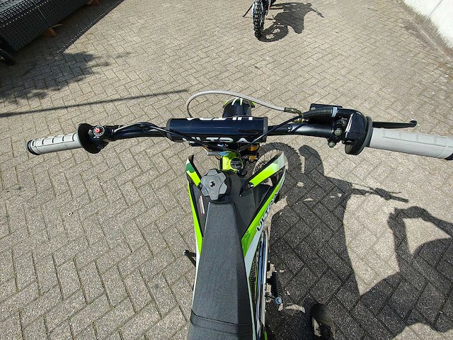 Ultra - 125cc - motorfiets groen - afbeelding 13 van  23