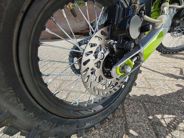 Ultra - 125cc - motorfiets groen - afbeelding 20 van  23