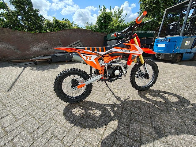 Ultra - 125cc - motorfiets orange - afbeelding 19 van  21