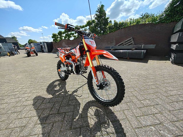 Ultra - 125cc - motorfiets orange - afbeelding 21 van  21