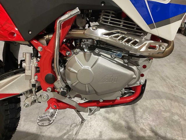 Ultra cross thunder 300 rood agb40-1 motorfiets - afbeelding 22 van  23