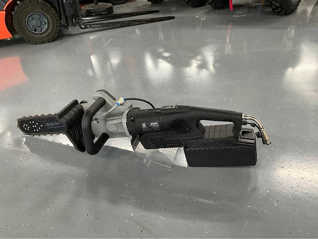 Ultra force equipment - dc839 - betonzaag 4000w incl waterpomp - afbeelding 15 van  21