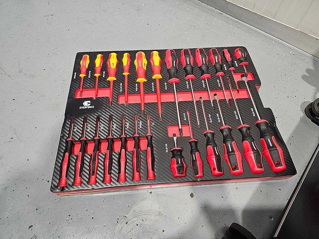 Ultra force equipment - gereedschapstrolley 238 pcs gereedschap - afbeelding 6 van  9