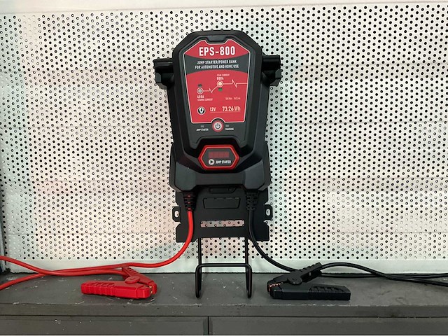 Ultra force equipment - startbooster jump starter - afbeelding 8 van  16