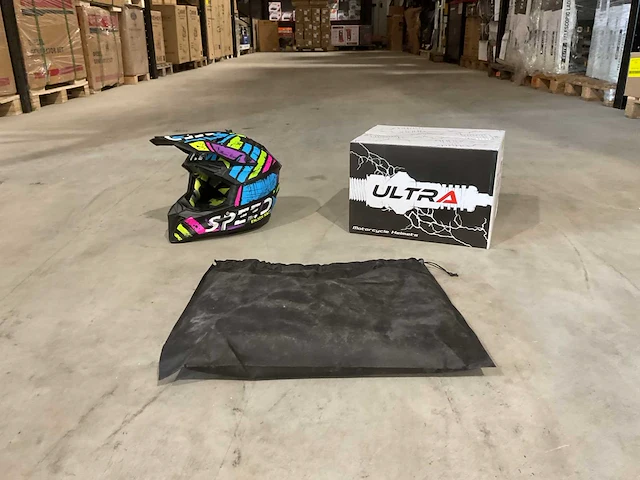 Ultra motocross maat l v1 crossmotorhelm alle kleuren - afbeelding 1 van  7