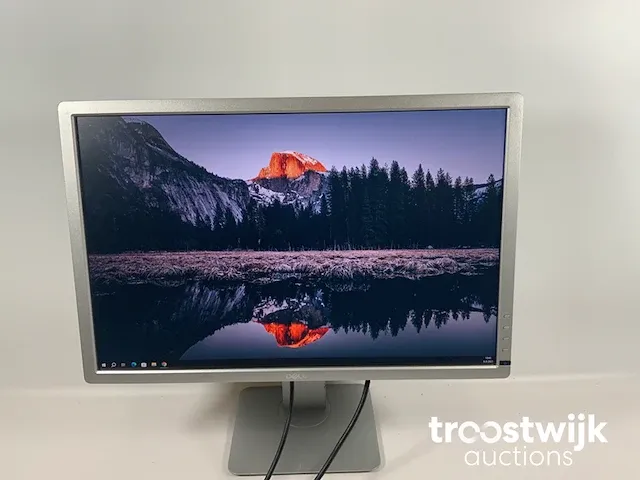 Ultra sharp u2412m 24", 1920x1200 (full hd) ips monitor - afbeelding 1 van  6