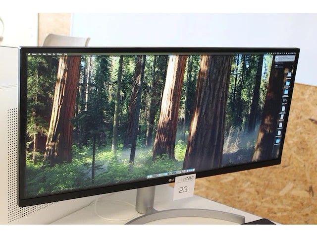 Ultra wide monitor lg 34 inch. type 34wl850. - afbeelding 2 van  2