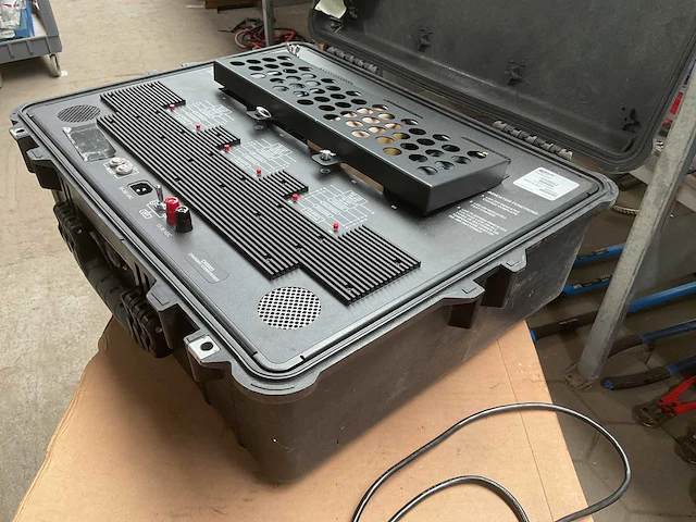 Ultralife ch0003 battery charger - afbeelding 3 van  6