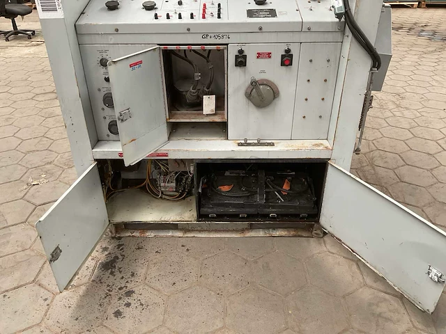 Umc electronics co mil-t-4544h test stand - afbeelding 7 van  8