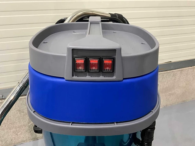 Umt - 2025 - 80 liter - nat / droog industriële stofzuiger - afbeelding 4 van  9