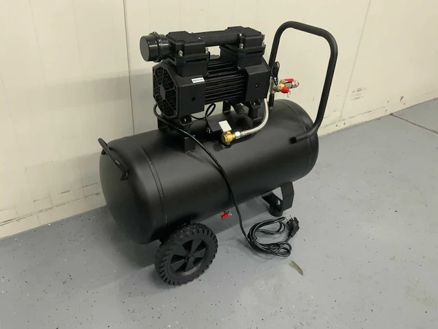 Umt - ac770-40l - compressor - afbeelding 9 van  11