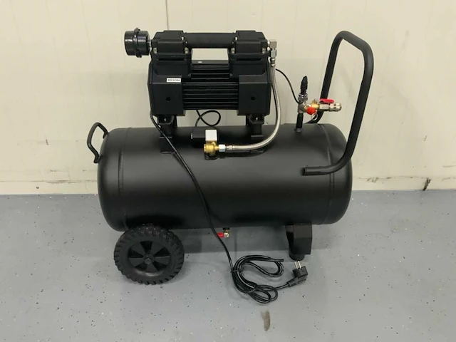 Umt - ac770-40l - compressor - afbeelding 11 van  11