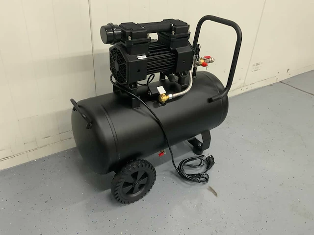 Umt - ac770-40l - hogedrukcompressor 2025 - afbeelding 12 van  14