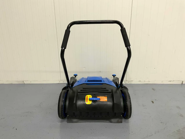 Umt sweeper - straatveegmachine - afbeelding 8 van  19