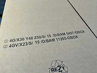Un gekeurde dozen (84x) - afbeelding 1 van  6