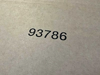 Un gekeurde dozen (84x) - afbeelding 2 van  6