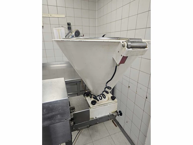 Unidos - dps-5 - oliebollen doseermachine - afbeelding 7 van  10
